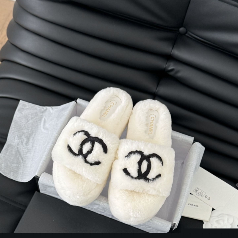 Ch*el slippers